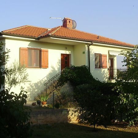 Apartment Jana Štinjan Екстериор снимка